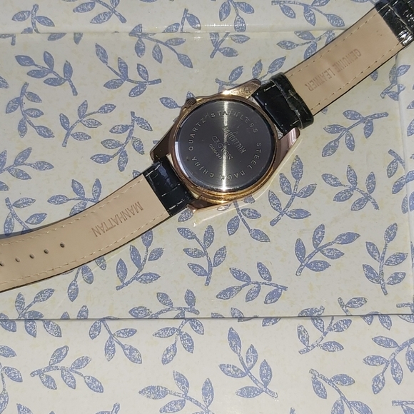 Manhattan by Croton Crystal Bezel Watch - Picture 6 of 6